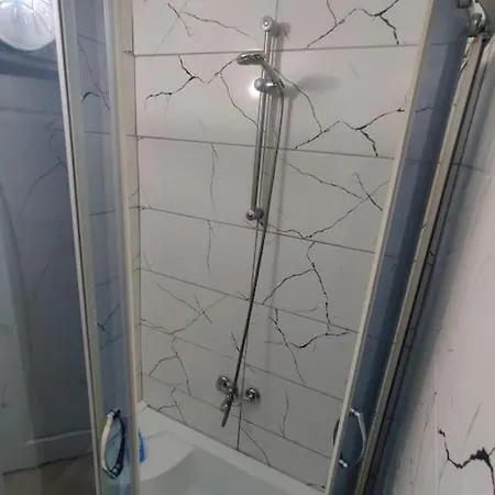 Appartement Kadikoy Merkezinde 3+1 Daire