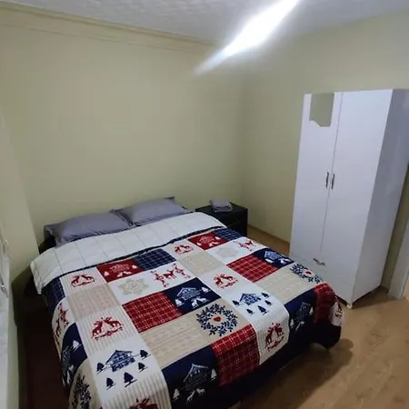 Kadikoy Merkezinde 3+1 Daire Appartement